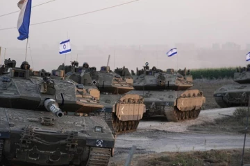 காசாவின் வடக்கு நகரத்தை இருபுறமும் சூழ்ந்த இஸ்ரேல் பீரங்கிப்படைகள்!