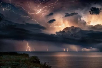 இடியுடன் கூடிய கன மழை: மக்களுக்கு விடுக்கப்பட்ட எச்சரிக்கை