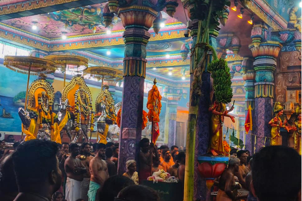 யாழ் - நயினை நாகபூசணி அம்மன் ஆலயத்தில் அலைகடலென திரண்ட பக்தர்கள்!(Photos) | Devotees Gathered At Naina Nagabhusani Amman
