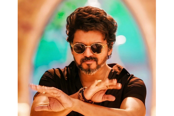 விஜய்யின் அரபிக் குத்து பாடலுக்கு செம குத்தாட்டம் போட்ட 90களின் நாயகி- செம வைரல் | Kiran Dance Moves For Vijay Arabic Kuthu Song