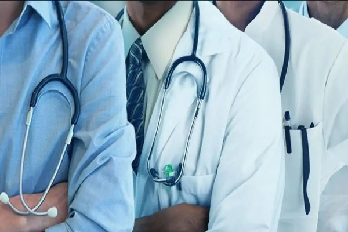 அரச மருத்துவ அதிகாரிகள் சங்கத்துடன் நேரடியாக மோத தயாராகிறார் அமைச்சர் நலிந்த | Nalinda Will Be Ready To Fight The Gmoa