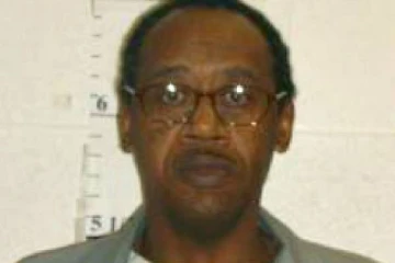 கடைசி நொடியில் கருணை மனு நிராகரிப்பு: விஷ ஊசியால் தண்டனை நிறைவேற்றம்