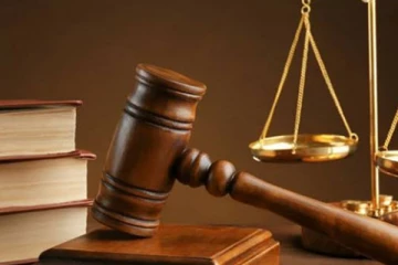 15 மில்லியன் ரூபாவை இழப்பீடாக செலுத்தினார் மைத்திரி