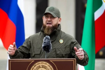 உக்ரைனுக்கு ரஷ்யா அணு ஆயுதங்கள் மூலம் பதிலடி கொடுக்க வேண்டும்!