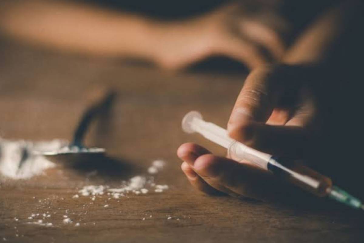 யாழில் பிரபல பாடசாலை மாணவி போதைப்பொருளுக்கு அடிமையா? வெளியாகும் அதிர்ச்சி தகவல்கள் | Has Student School Jaffna Become Addicted To Drugs யாழில் பிரபல பாடசாலை மாணவி போதைப்பொருளுக்கு அடிமையா? வெளியாகும் அதிர்ச்சி தகவல்கள் | Has Student School Jaffna Become Addicted To Drugs