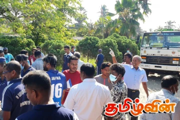 அச்சுவேலியில் கிளீன் ஸ்ரீலங்கா வேலைத்திட்டத்தின் துப்புரவு பணிகள்