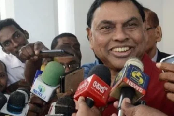 දින 16 කට පසු මුදල් ඇමති බැසිල් යළි දිවයිනට.