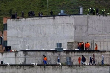 ஈக்குவடோர் சிறைக் கலவரத்தில் பறிபோன பல நூறு உயிர்கள்