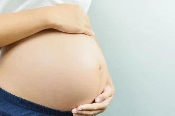 கர்ப்ப காலத்தில் பெண்கள் இவையெல்லாம் செய்யக் கூடாது: கட்டுக்கதைகளுக்குப் பின்னால் இருக்கும் உண்மைகள்