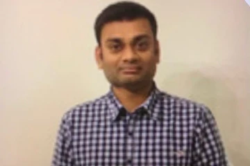 பட்டப்பகலில் பயங்கரம்! வெளிநாட்டில் வசிக்கும் இந்தியருக்கு நேர்ந்த கொடூரம்.. வெளியான அதிர்ச்சி தகவல்