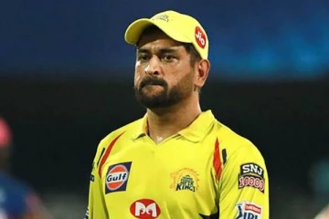 சிஎஸ்கே கேப்டன் தோனி மீது வழக்கு பதிவு - அதிர்ச்சியில் உறைந்த ரசிகர்கள்