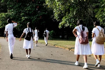 பாடசாலை செல்வதற்கு தயங்கும் மாணவர்கள்;காரணத்தை வெளியிட்ட ஆசிரியர்கள்