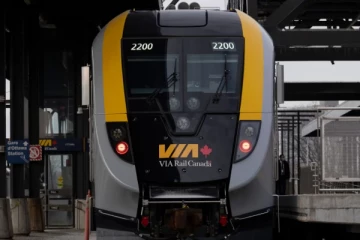 கனடாவில் பனி மழையால் ரயில்கள் தாமதம்