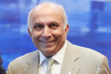 64 ரூபாயுடன் கனடாவில் காலடி வைத்த இந்தியர்., இப்போது 2.2 பில்லியன் டொலர் சொத்துக்களுக்கு அதிபதி!