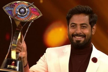 ஒருவழியாக ஆரியுடன் ஒன்று சேர்ந்த பிக்பாஸ் போட்டியாளர்கள், கோலாகலமாக நடைபெற்ற பிக்பாஸ் கொண்டாட்டம்..!