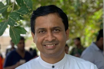 கோட்டாபயவை ஆதரித்தமைக்கு மன்னியுங்கள்! - திஸ்ஸ ஜனநாயக்க மன்னிப்பு கோரினார்