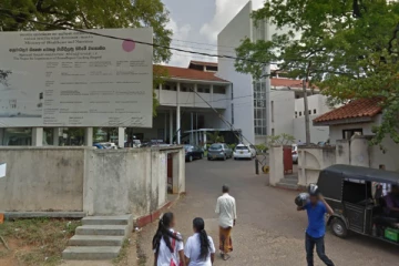 வைத்தியசாலையின் பாதுகாப்பு கேள்விக்குறி? வீதிக்கு இறங்கிய மருத்துவர்கள், ஊழியர்கள்