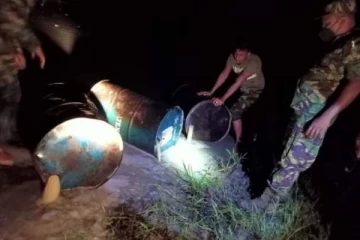 கிளிநொச்சியில் பாரிய கசிப்பு உற்பத்தி நிலையத்தை முற்றுகையிட்ட அதிரடிப்படையினர்!