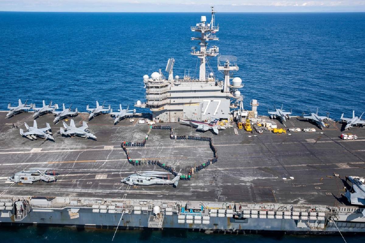 அமெரிக்காவிலிருந்து புறப்பட்ட பிரம்மாண்ட USS George HW Bush! மத்திய கிழக்கில் பதற்றம் | Massive Us Aircraft Carrier Heads Middle East