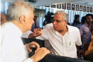 இனப்பிரச்சினைக்கான தீர்வு - ரணிலிடம் கடுமையான வலியுறுத்தலை விடுத்துள்ள சுமந்திரன்!