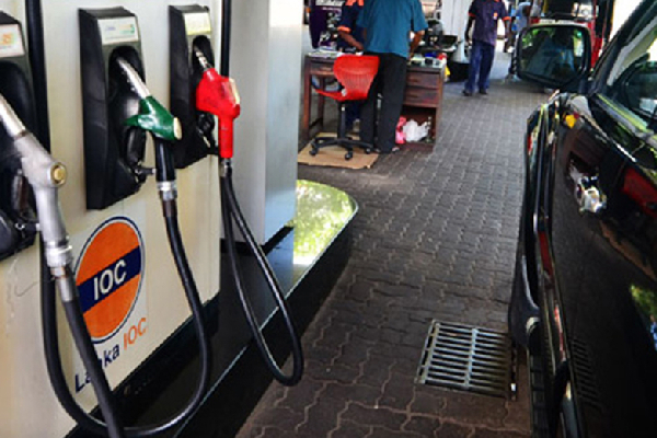 பல எரிபொருள் நிலையங்கள் மூடப்படலாம்...! வெளியான எச்சரிக்கை | Petrol Shed To Close Sri Lanka