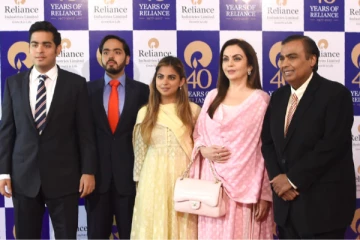 முகேஷ் அம்பானி மகன் மற்றும் மகளின் வருமானம் எவ்வளவு தெரியுமா?