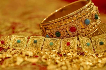 ඊයේ දිනයට සාපේක්ෂව අද රන් මිලේ වෙනසක්.