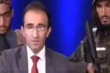 துப்பாக்கியை காட்டி மிரட்டிவிட்டு பயப்படாதே என கூறிய தாலிபான்