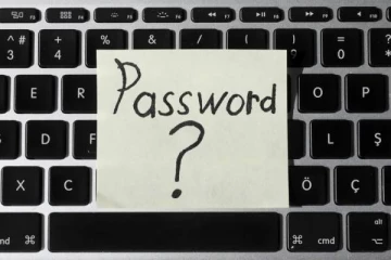 தவறிக்கூட இந்த பாஸ்வேர்டுகளை வைக்காதீர்கள்! நிபுணர்கள் எச்சரிக்கை