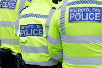 லண்டனில் மாயமான 14 வயது சிறுமியின் புகைப்படத்தை வெளியிட்ட காவல்துறையினர்!