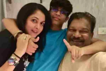 தனது கணவரை விவாகரத்து செய்கிறாரா ரம்யா கிருஷ்ணன்.. இருவரும் பிரிந்து இருக்க காரணம் என்ன, வம்சி விளக்கம்