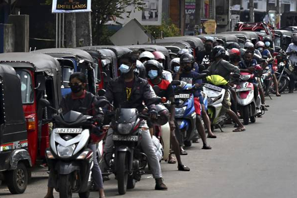 இலங்கை திவாலானது! பிரதமர் வெளியிட்ட அதிர்ச்சி தகவல் | Sri Lanka Bankrupt Prime Minister Says Fuel Crisis