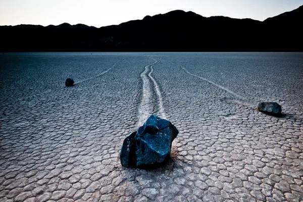 Self-moving rocks Mysteries of Death Valley