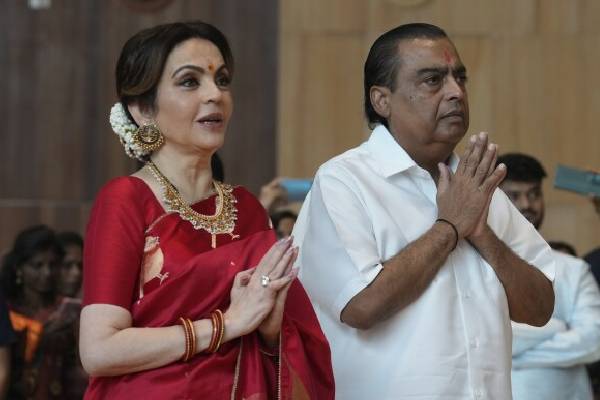 முகேஷ் அம்பானிக்கு கடும் பின்னடைவு: டாப் 10 வரிசையில் இருந்து வெளியேற்றம் | Big Blow To Mukesh Ambani