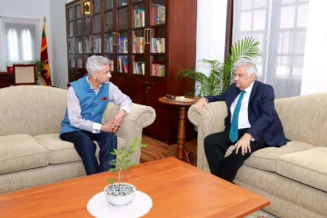 இலங்கை ஜனாதிபதிக்கு வந்த அழைப்பு!