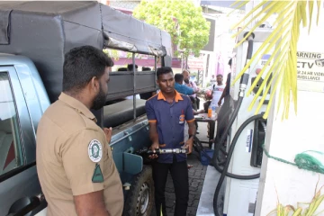 நாடளாவிய ரீதியில் முன்னெடுக்கப்படும் எரிபொருள் விநியோகம் (Photos)