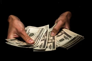 அமெரிக்க டொலரின் பெறுமதியில் ஏற்பட்ட அதிகரிப்பு