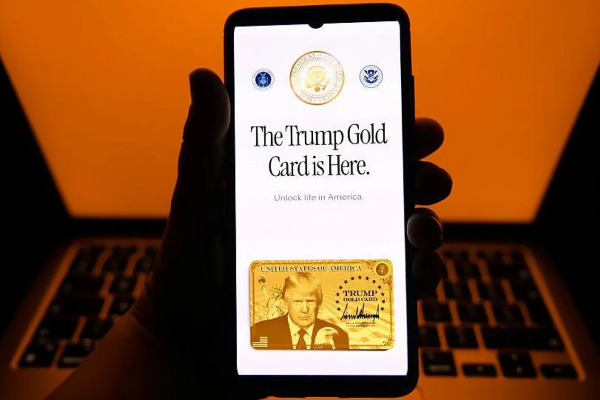 அமெரிக்காவில் விரைவு குடியுரிமை! “Trump Gold Card“ திட்டத்தை அறிமுகப்படுத்திய டிரம்ப் | Trump Introduced Trump Gold Card For Wealthy Inves அமெரிக்காவில் விரைவு குடியுரிமை! “Trump Gold Card“ திட்டத்தை அறிமுகப்படுத்திய டிரம்ப் | Trump Introduced Trump Gold Card For Wealthy Inves