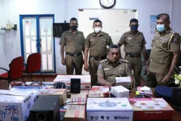 திருகோணமலையில் திருட்டு சம்பவத்துடன் தொடர்புடைய மூவர் கைது