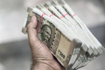 வெறும் 15 நிமிடங்களில் SBI வங்கியில் ரூ.1 லட்சம் கடன் வாங்கலாம்! விவரங்கள் உள்ளே