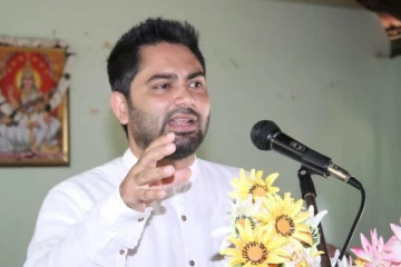 கோவிட் தொற்றை காரணம் காட்டி முஸ்லிம்களுக்கு மட்டும் தடைகள் விதிக்கப்படுவது ஏன் - இம்ரான் கேள்வி