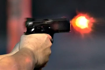 கொழும்பில் துப்பாக்கிச் சூடு - இளைஞர்  பலி