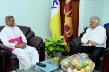 குருணாகல் ஆயரை சந்தித்து கலந்துரையாடிய அதிபர்!