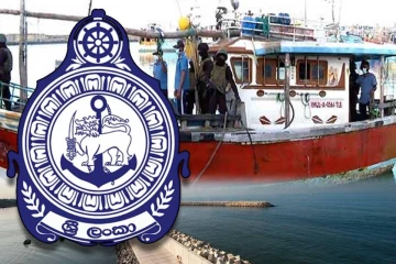 தெற்கு கடற்பரப்பில் போதைப்பொருளுடன் சிக்கிய படகு கரைக்கு கொண்டுவரப்பட்டது