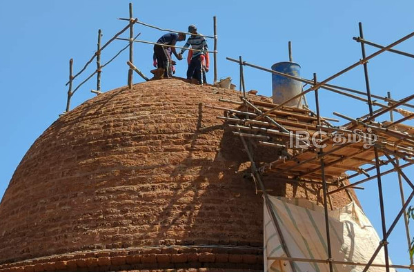 குருந்தூர்மலை பௌத்த ஆக்கிரமிப்புக்கு எதிராக மக்கள் சீற்றம் - காவல்துறையினருக்கு எதிராக பாரிய குற்றச்சாட்டு | Kurunthur Malai Land Grabber Protest Mullaitivu