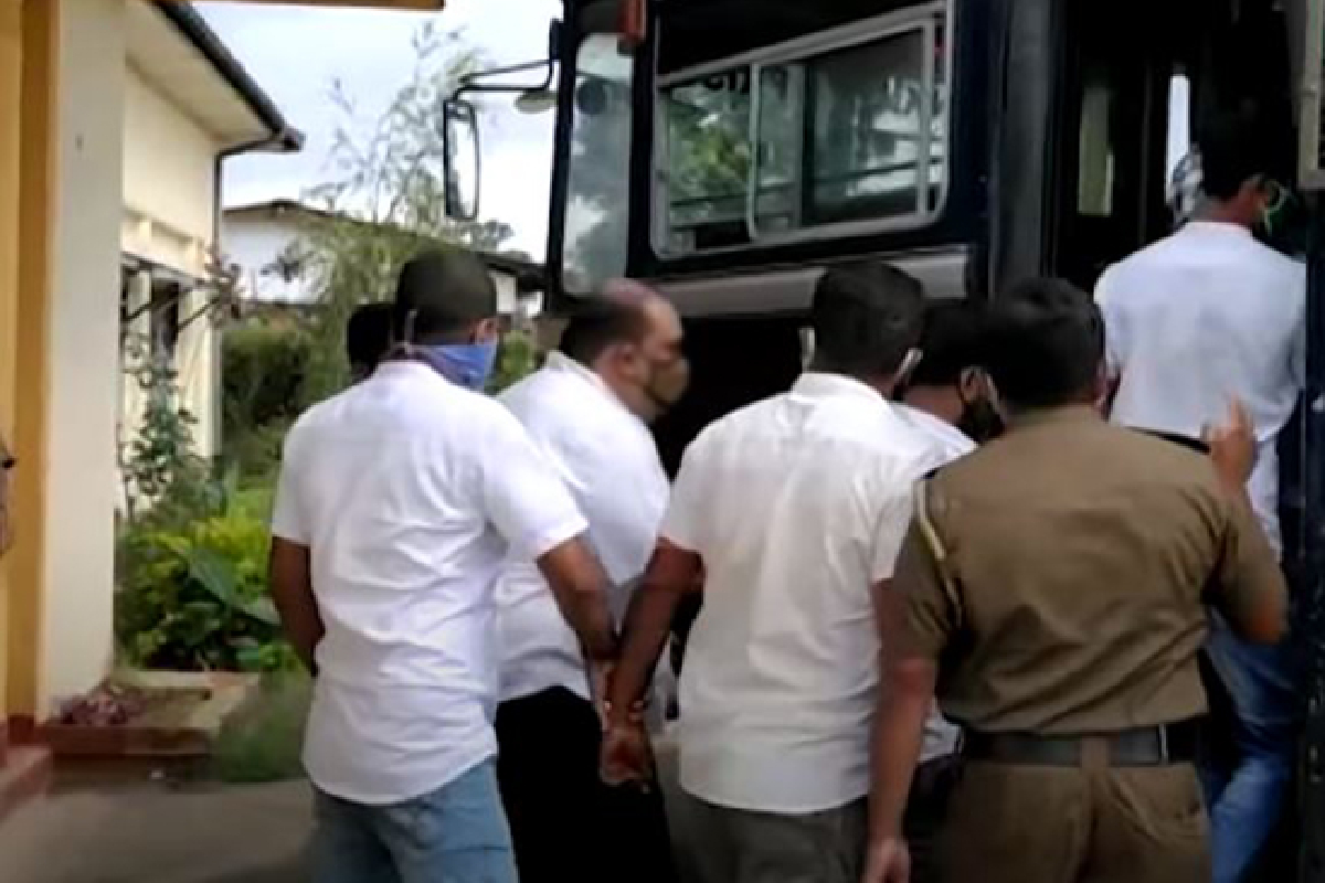 நாவலப்பிட்டி நகர சபை தலைவர் , மருமகன் உட்பட நால்வர் கைது