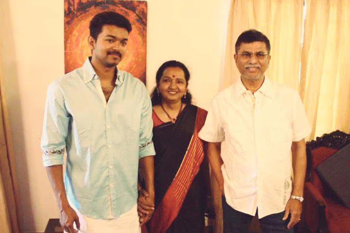 மனைவி சங்கீதா குறித்து விஜய் பெருமையாக பேசியது என்ன? | Vijay Praising Wife Sangeetha Old Talk Viral