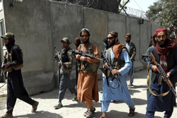 ஆப்கானில் பத்திரிகையாளர்கள் முதுகில் காயம்; மக்கள் மத்தியில் அச்சம்