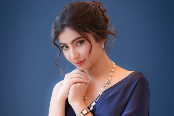 20 வயதில் சென்சேஷனல் கதாநாயகியாக வலம் வரும் சாரா அர்ஜுன் சம்பளம் எவ்வளவு தெரியுமா? இதோ | Sara Arjun Salary Details 20 வயதில் சென்சேஷனல் கதாநாயகியாக வலம் வரும் சாரா அர்ஜுன் சம்பளம் எவ்வளவு தெரியுமா? இதோ | Sara Arjun Salary Details