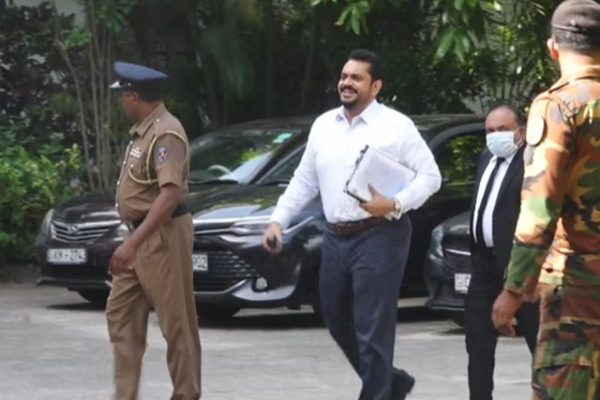 ரணிலை காப்பாற்றும் நடவடிக்கையில் குடும்ப உறுப்பினரை கைவிட்ட ராஜபக்ச குடும்பம் | Rajapaksa Family Forgot Family Member
